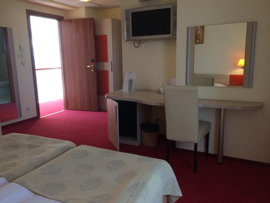 Euro Hotels Gara De Nord Бухарест Екстер'єр фото