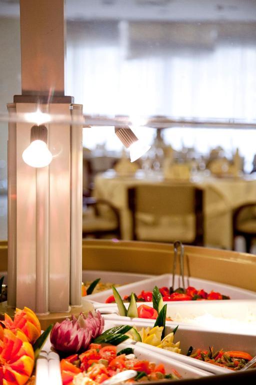 Euro Hotels Gara De Nord Бухарест Екстер'єр фото