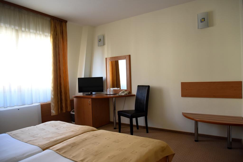Euro Hotels Gara De Nord Бухарест Екстер'єр фото