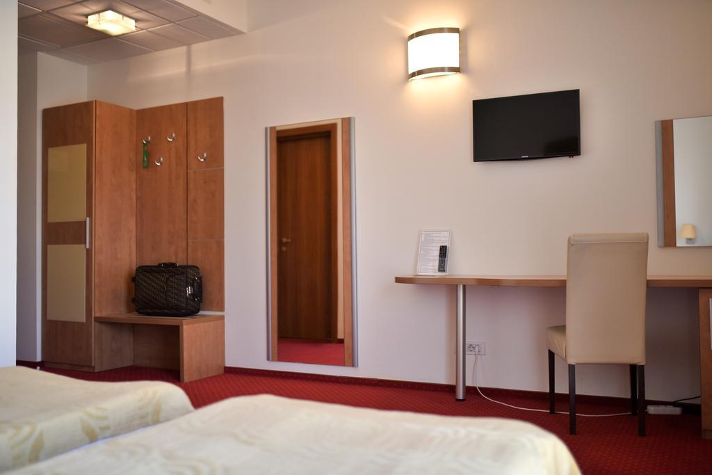 Euro Hotels Gara De Nord Бухарест Екстер'єр фото